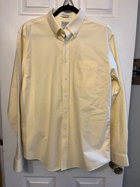 L.L. Bean Men's Button-Down Dress Shirt in Light Yellow